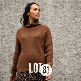 LOT83 | Knitted Gebreide trui | Vera Brown