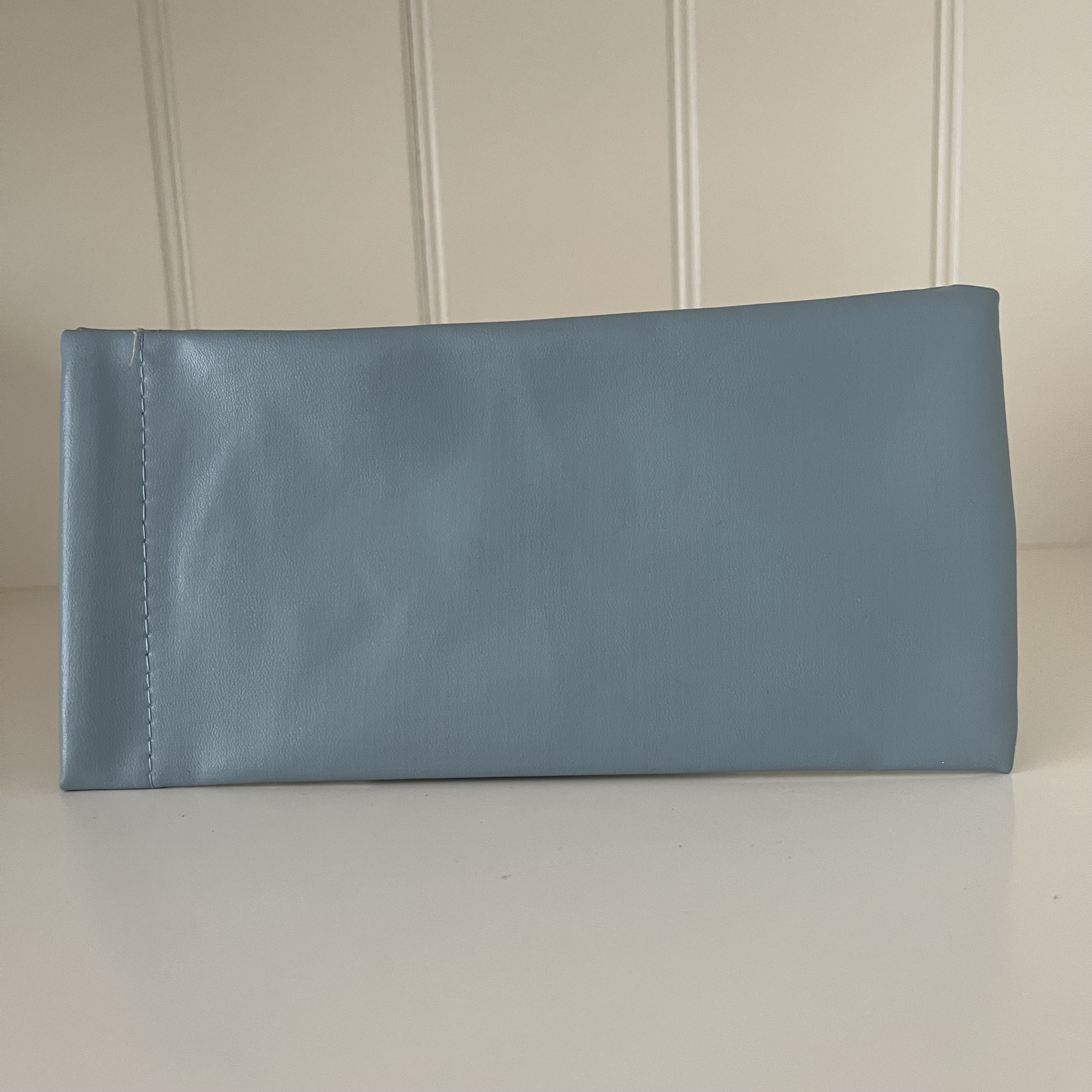 Brillenpouch licht blauw