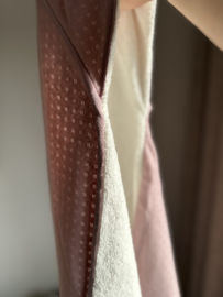 OMSLAGDOEK - mauve roze/ wit