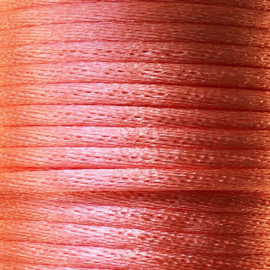 Satijnkoord 2,5mm zalm roze cartierknoop