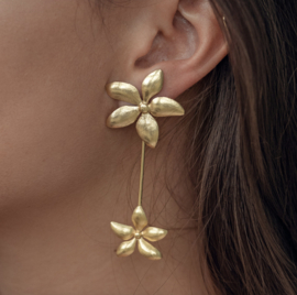Gouden oorbellen Stephanie gold flower XL - Fien