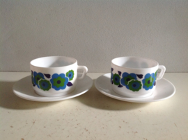 Kop en schotel. Arcopal. Lotus.