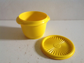 Tupperware bakje. Citroengeel.
