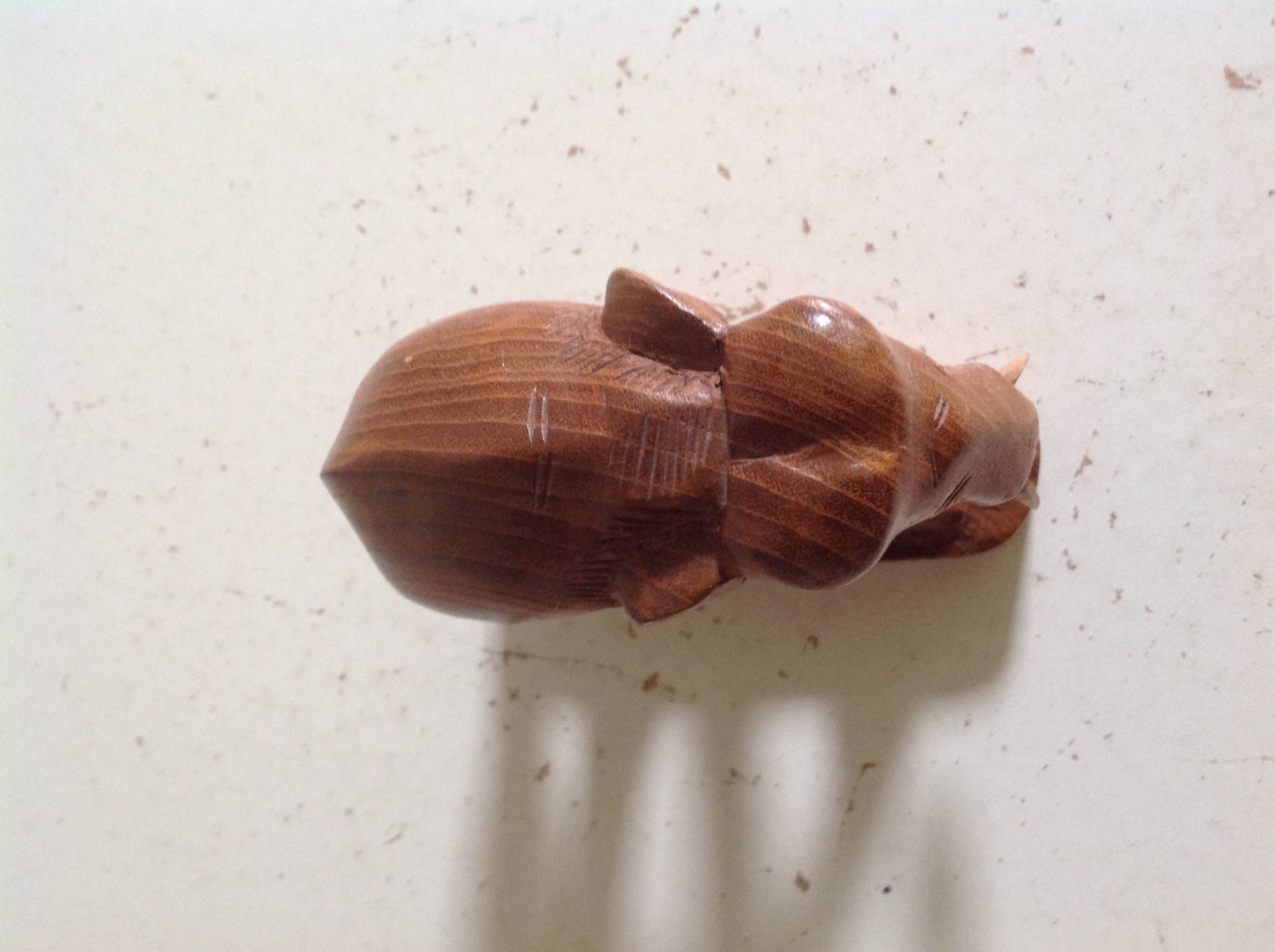Olifant. Hout.