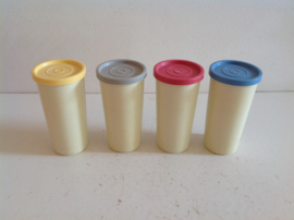 Tupperware. Drinkbekers.