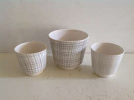 Set van 3 bloempotten.  70’s / 80’s.