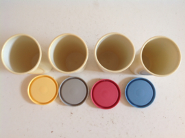 Tupperware. Drinkbekers.