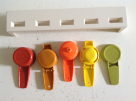 Maatlepel set met rek. Tupperware.