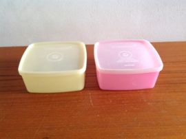 Tupperware. Opbergbakje.  Roze.