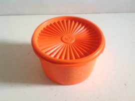 Tupperware bakje. Oranje.