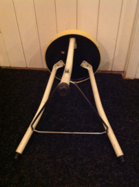 Brabantia kruk. Geel.