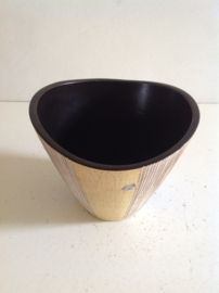 Bloempot. West-Germany. Dumler en Breiden.