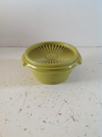 Tupperware bakje. Olijfgroen