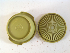 Tupperware bakje. Olijfgroen