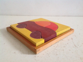 Schoolpuzzel. Hout.