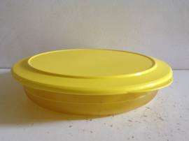 Tupperware. Schaal. Retro.