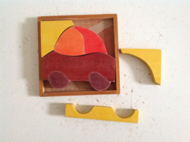 Schoolpuzzel. Hout.