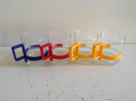 Theeglas. 70’s Rood handvat.
