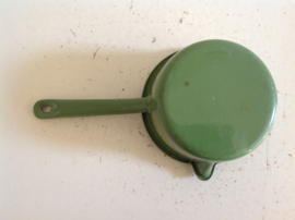 Steelpan. Reseda groen.