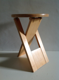 Design kruk. Opvouwbaar. Suzy Stool