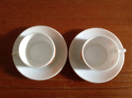 Kop en schotel. Arcopal. Lotus.