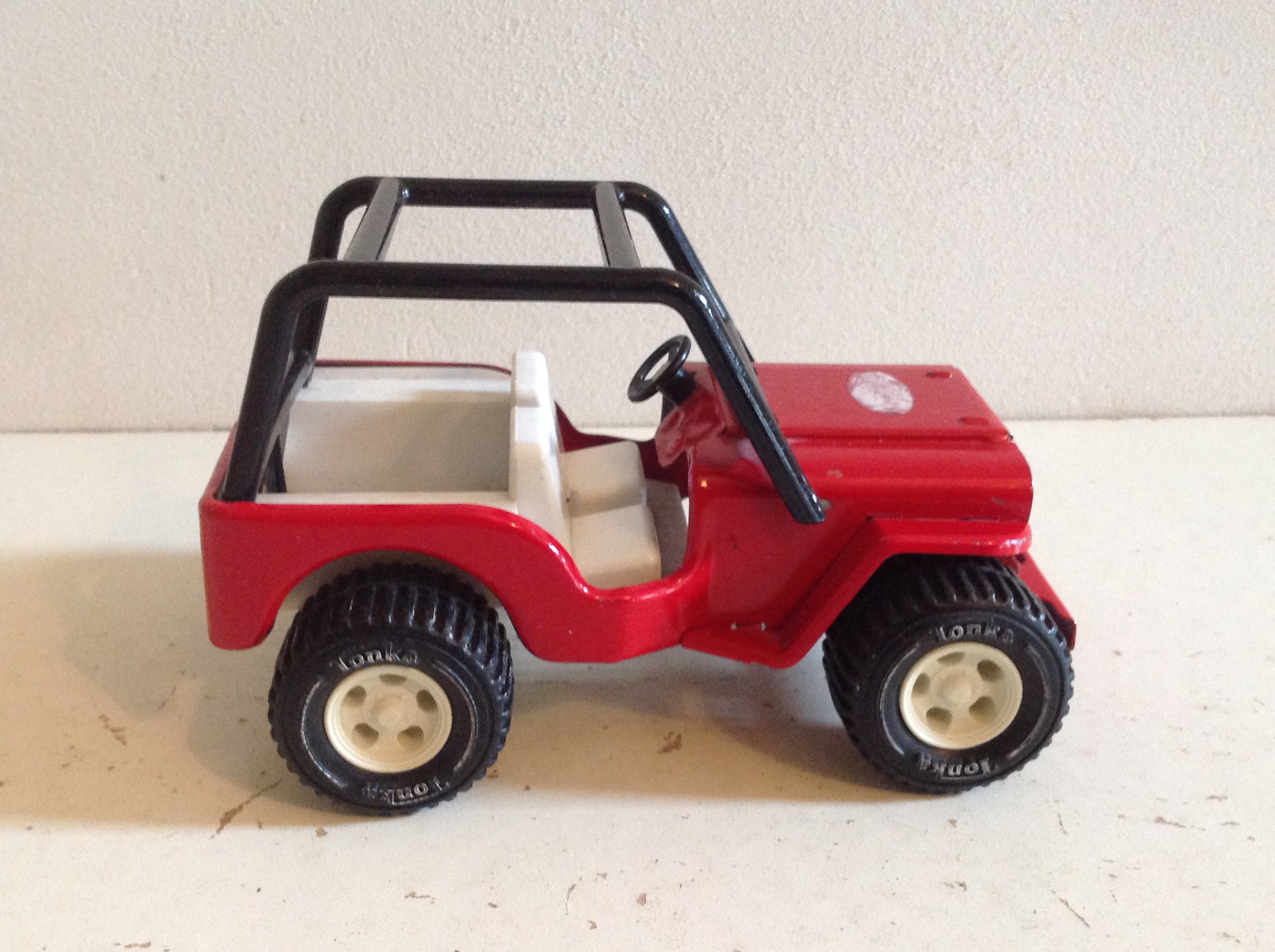 Jeep. Tonka.