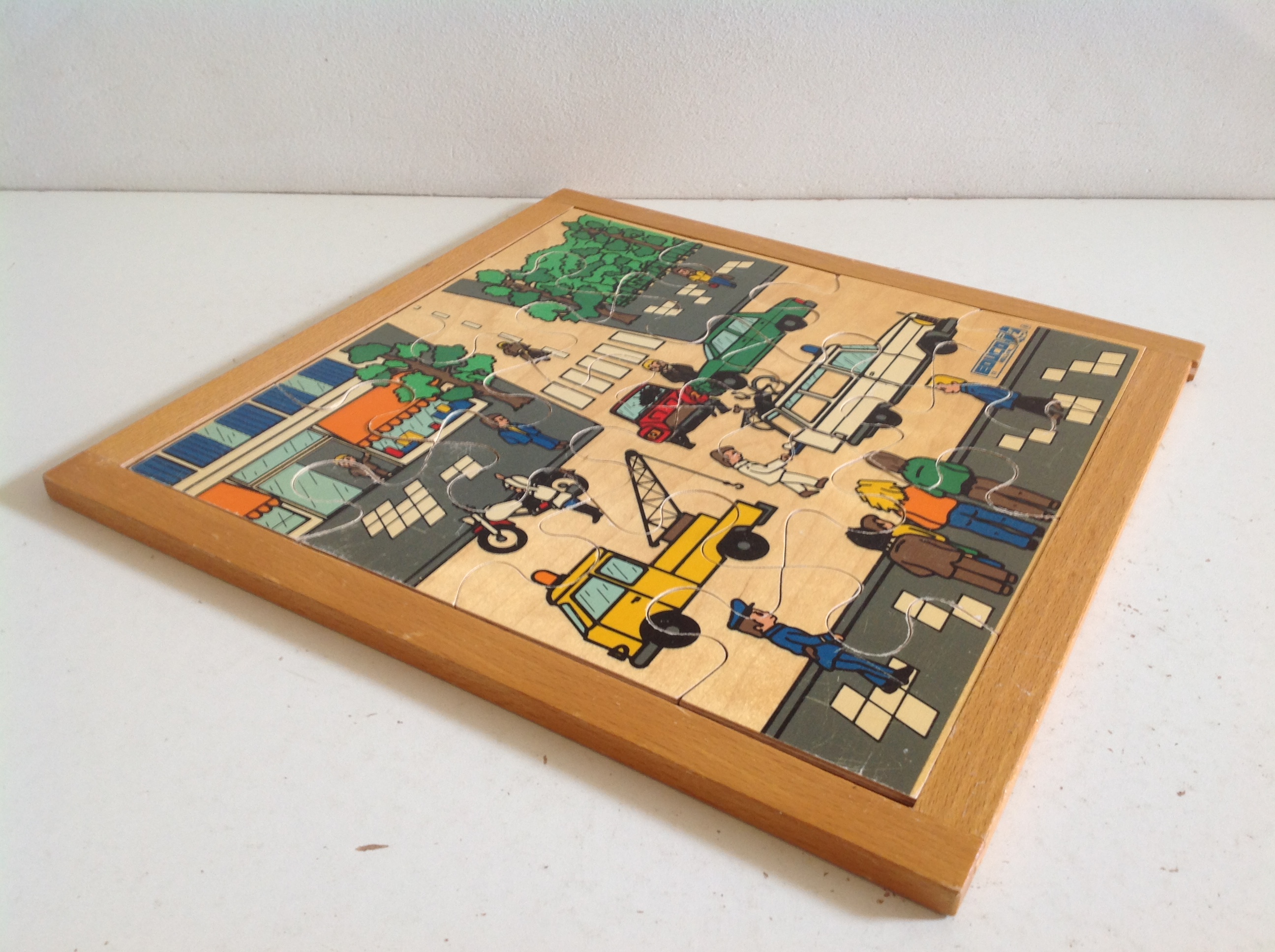 Puzzel. Educo.