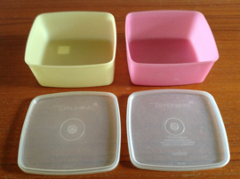 Tupperware. Opbergbakje.  Roze.