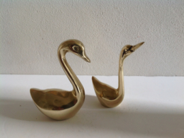 Zwaan. Messing.