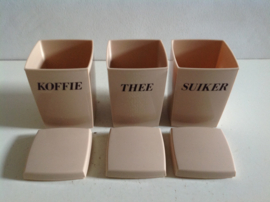 Set voorraadbussen. S&O.