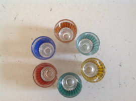 Borrelset. Glazen fles met 6 glazen. 60’s.