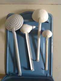 Lepelrek. Emaille. België.