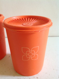 Voorraadbus. Tupperware.