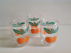 Glazen. 70-er jaren.  Oranje citrusfruit.