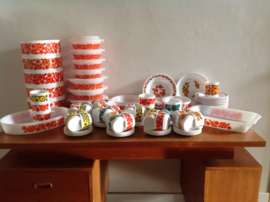 Kop en schotel. Arcopal. Lotus.