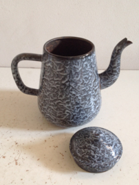 Theepot. Emaille.