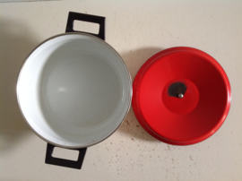 Emaille pan. 70’s.