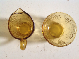 Suiker en melksetje. Rookglas.
