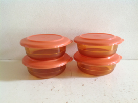 Schaal. Tupperware.