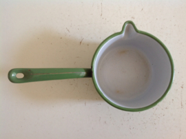 Steelpan. Reseda groen.