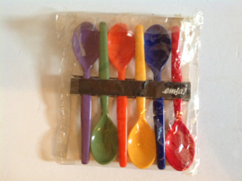 Set eierdopjes met lepeltjes. EMSA.