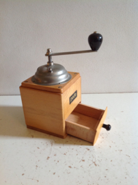 Koffiemolen. Pede.