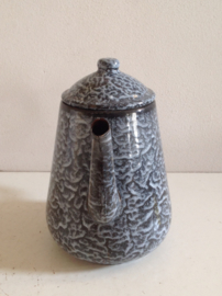 Theepot. Emaille.