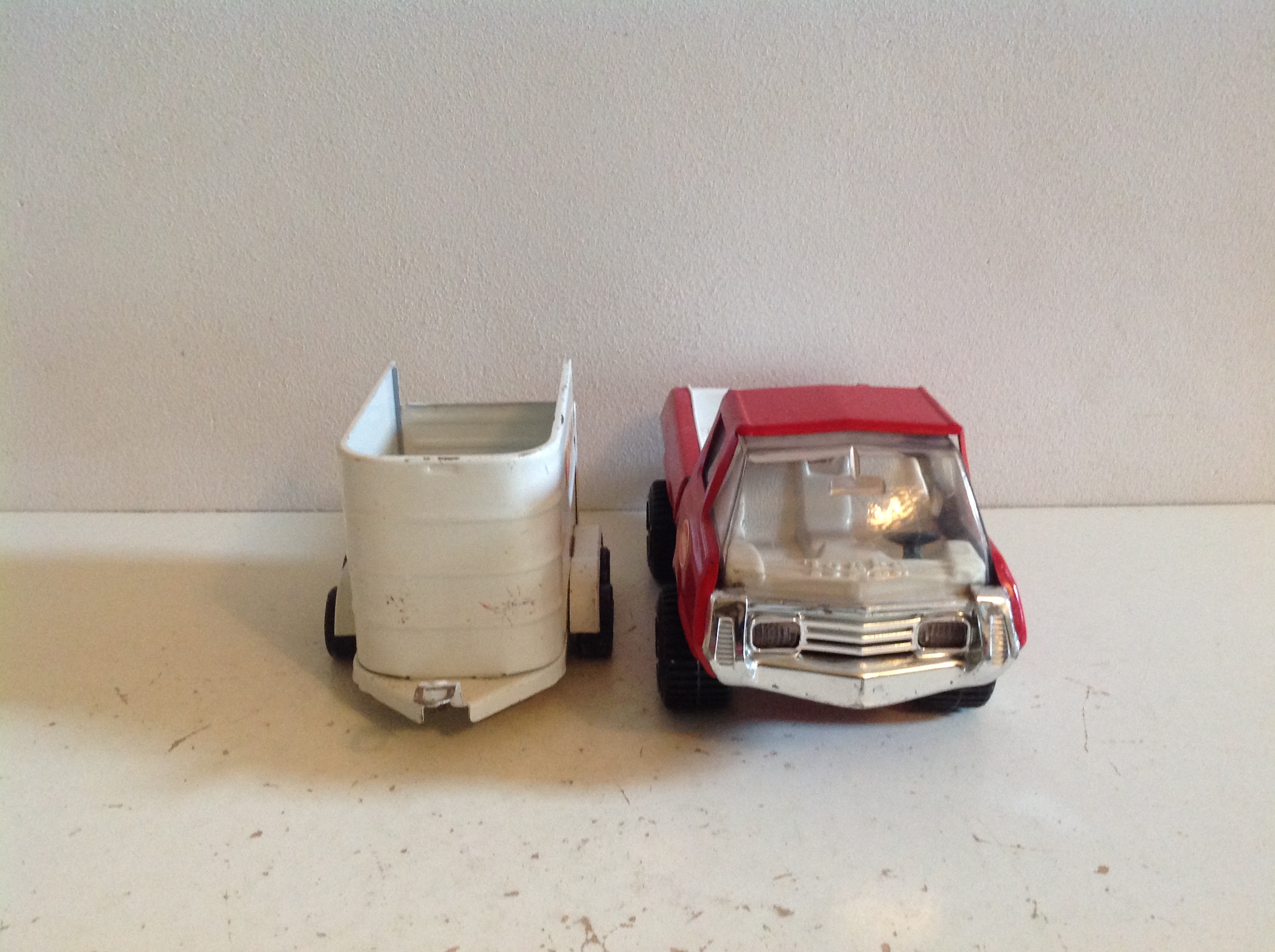 Tonka. Truck met paardentrailer.