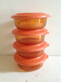 Schaal. Tupperware.