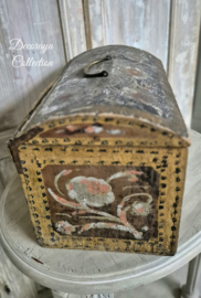 Bruiddkist/18th century Bridal chest