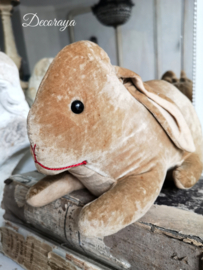 Oud konijntje /old stuffed bunny