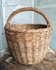 Oud mandje /old French basket