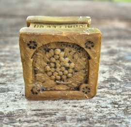 Oude Franse zeep/old French soap