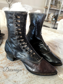 Victoriaanse knooplaarsjes /antique victorian boots